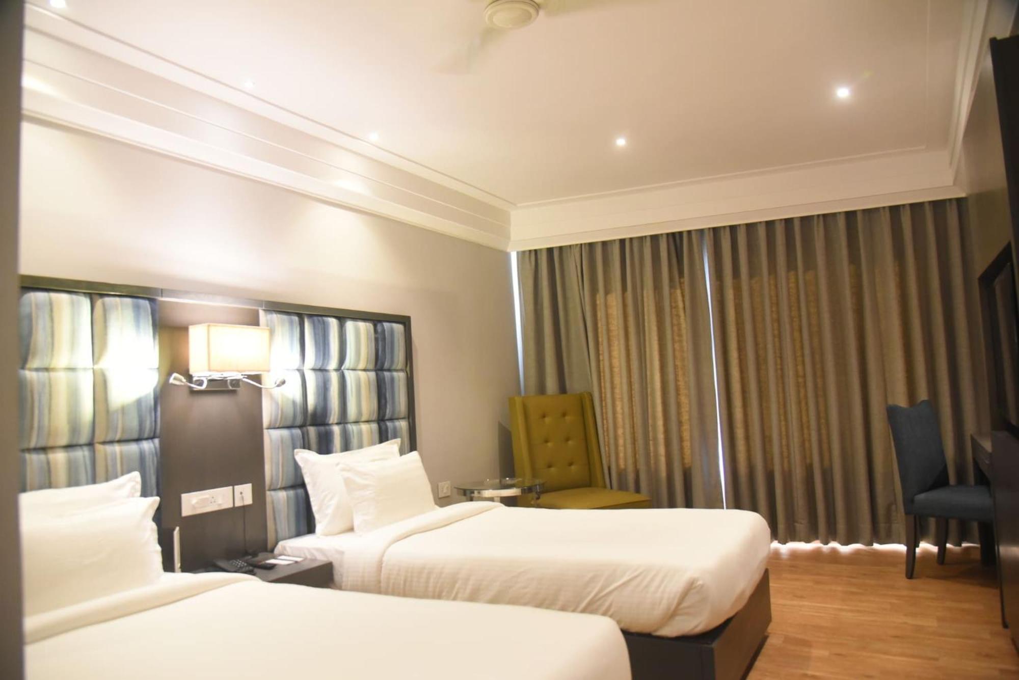 Hotel Accord Premier Raigarh Eksteriør billede
