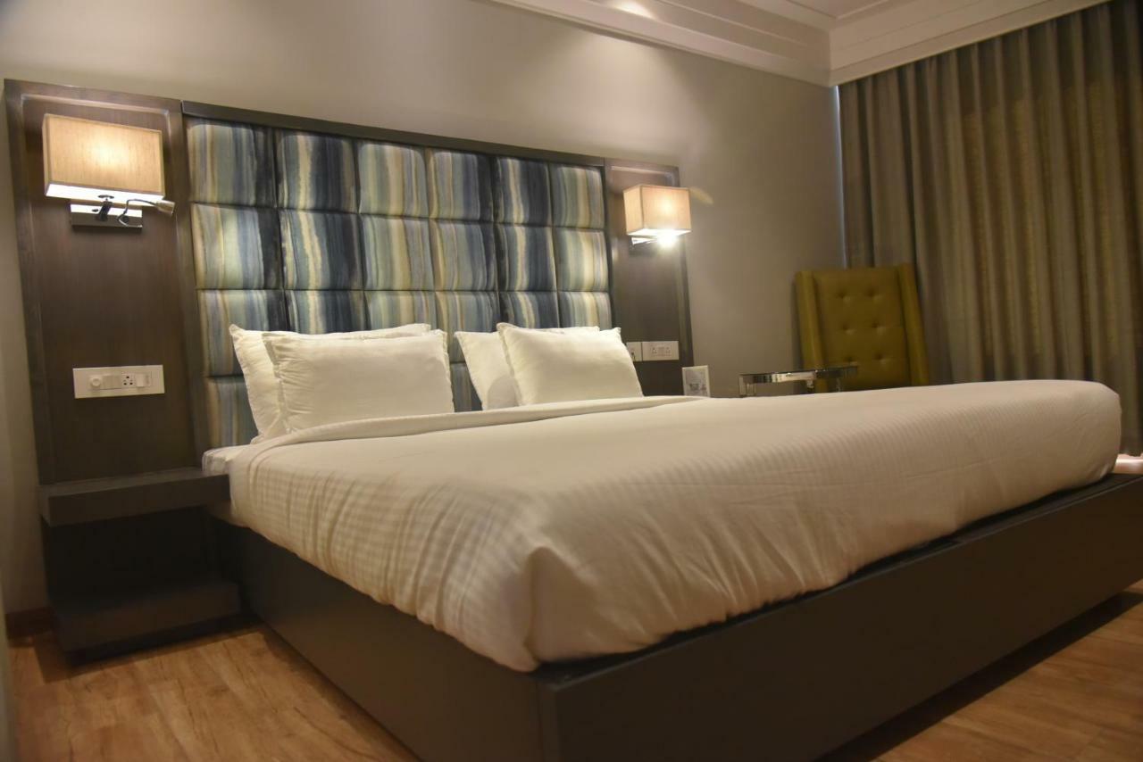 Hotel Accord Premier Raigarh Eksteriør billede